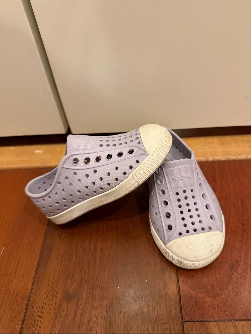 native Kids Slip-On Shoes in Light Lavender size 6